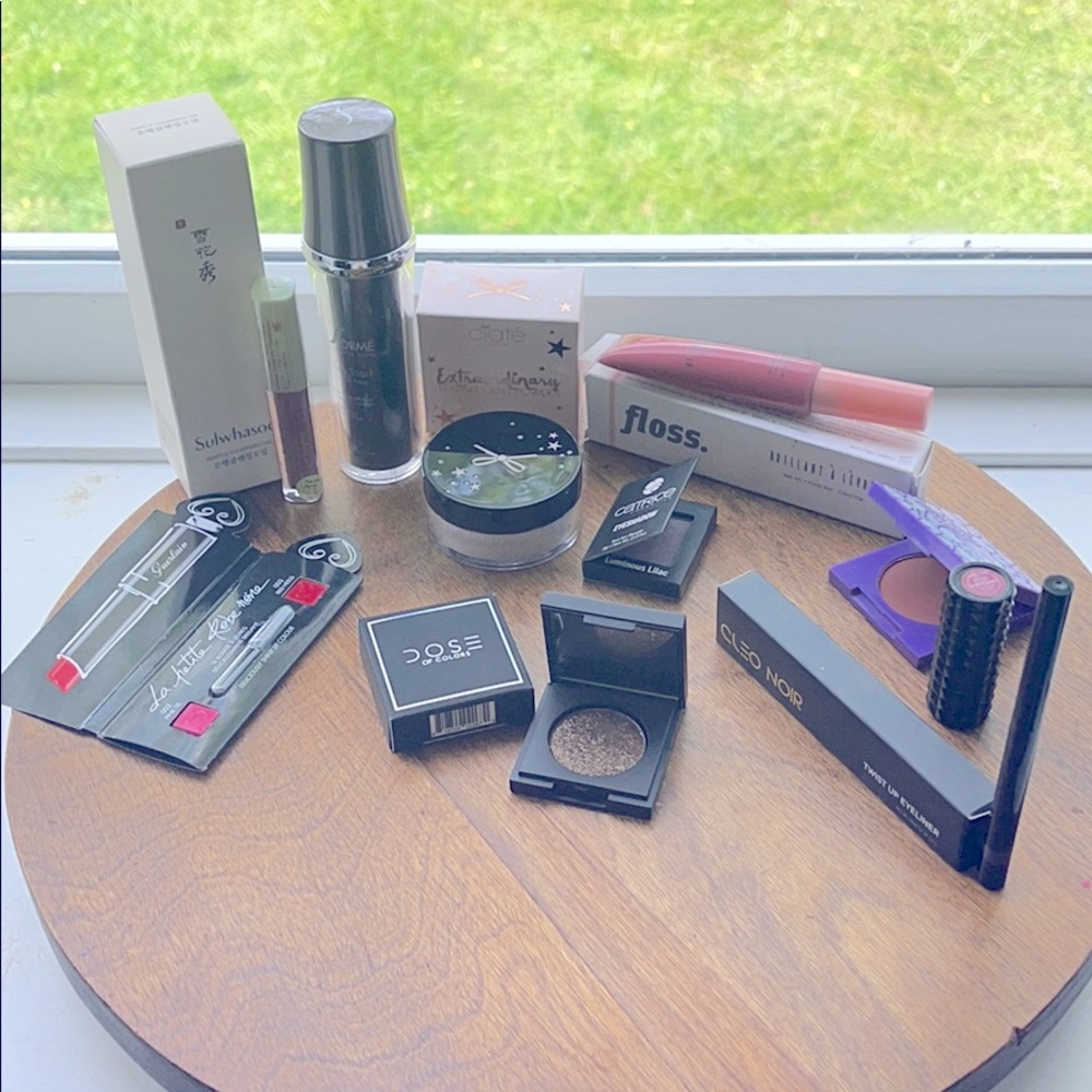 Make up bundle